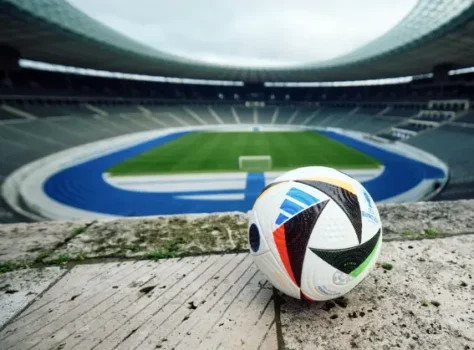 Εκδόσεις Διόπτρα: 3 βιβλία με αφορμή το Euro 2024